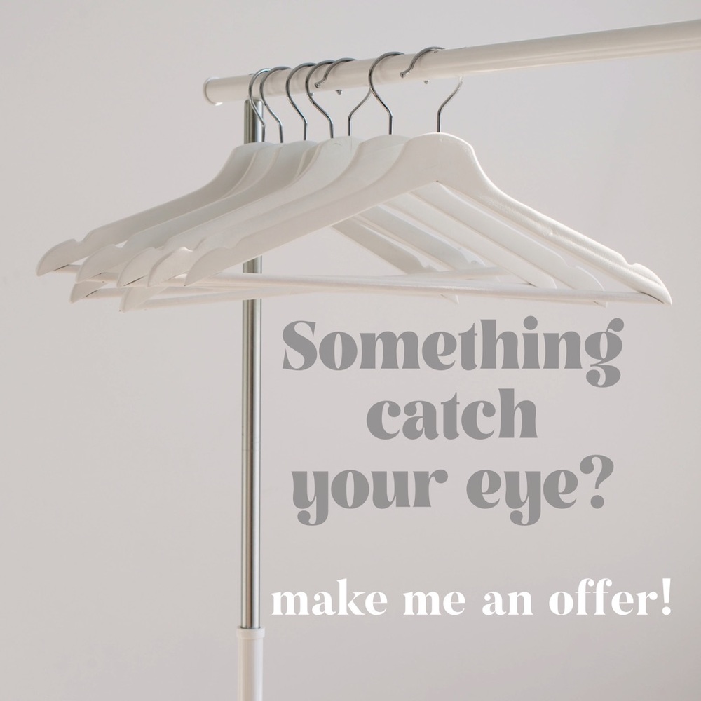 MAKE ME AN OFFER! 🤍
